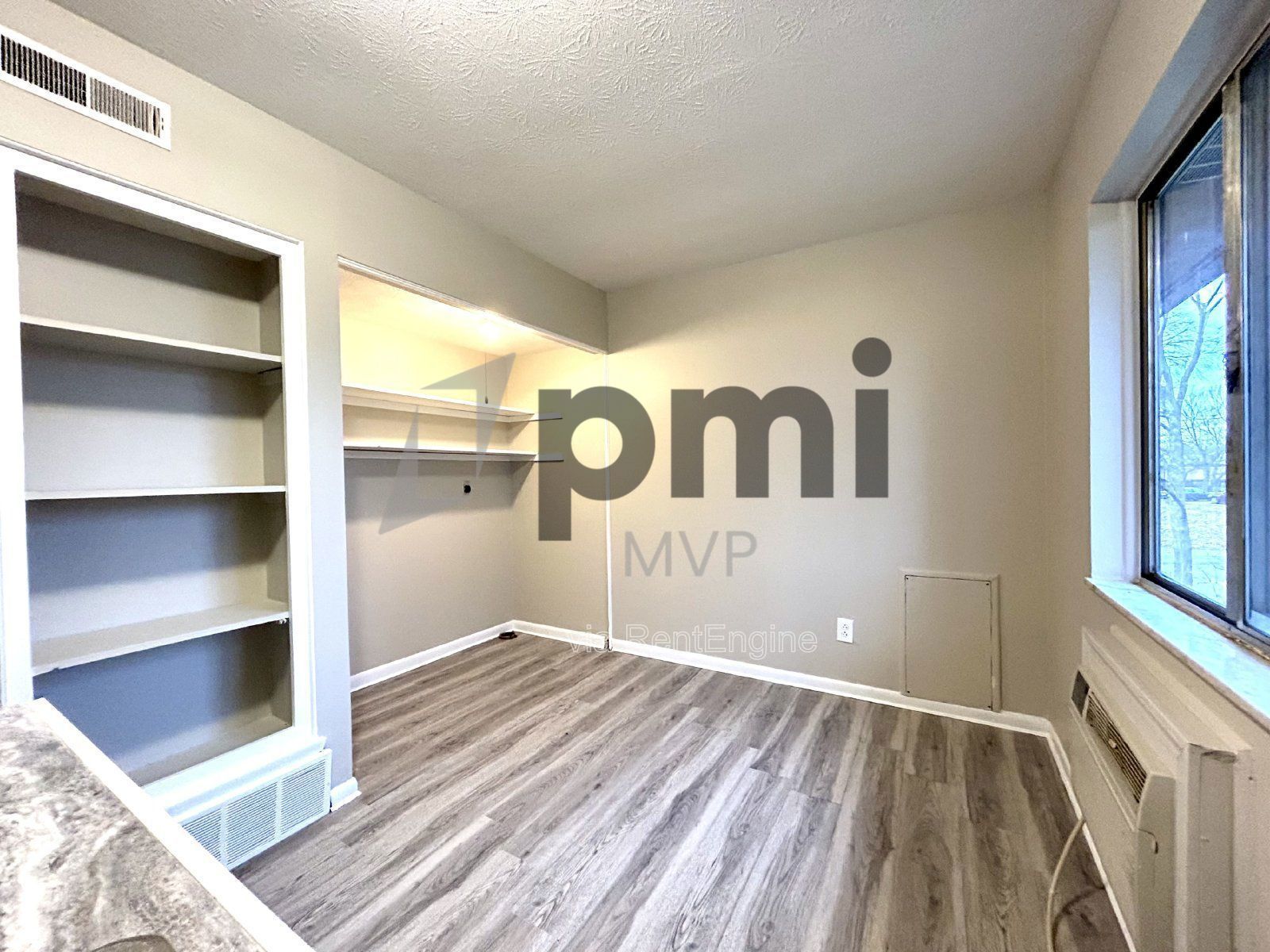 822 Whitethorne Ave Unit D (Columbus) 2beds, 1bath property image