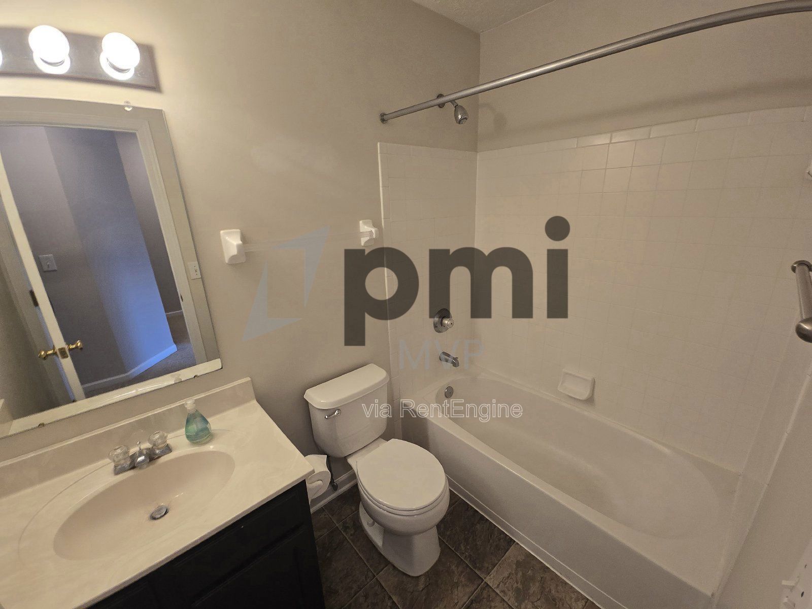 8620 Olenbrook Drive (Lewis Center) 3 bed 2.5 bath property image