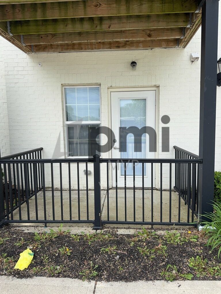 858 Taylor Station Rd Unit 101 (Columbus) 1 bed 1 bath property image